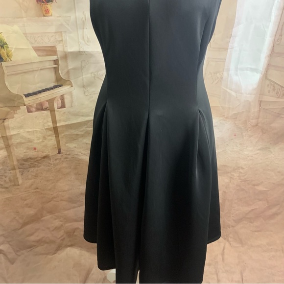 NEW TORRID Mini Scuba Fluted Dress - Picture 8 of 11